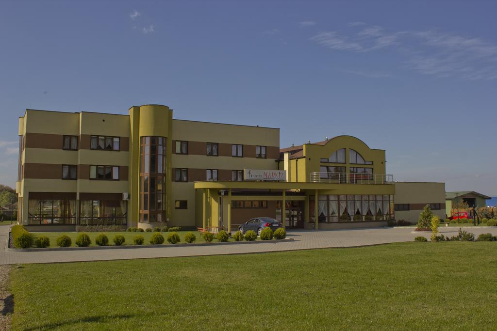 Markiz Lopuszno מראה חיצוני תמונה